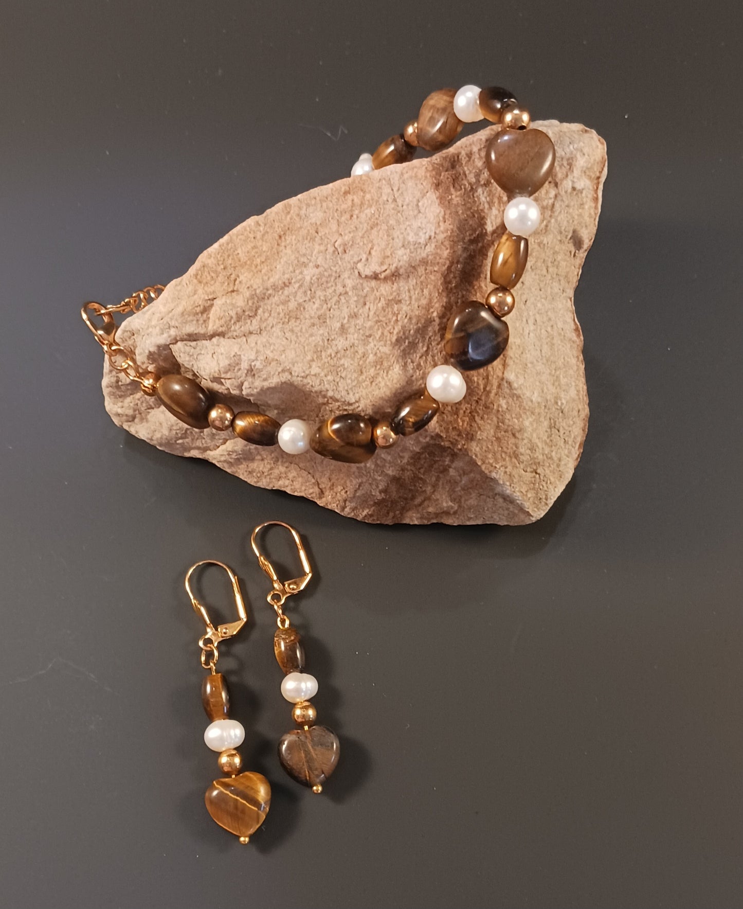 Tiger Eye and Freshwater Pearl Bracelet and Matching Earrings