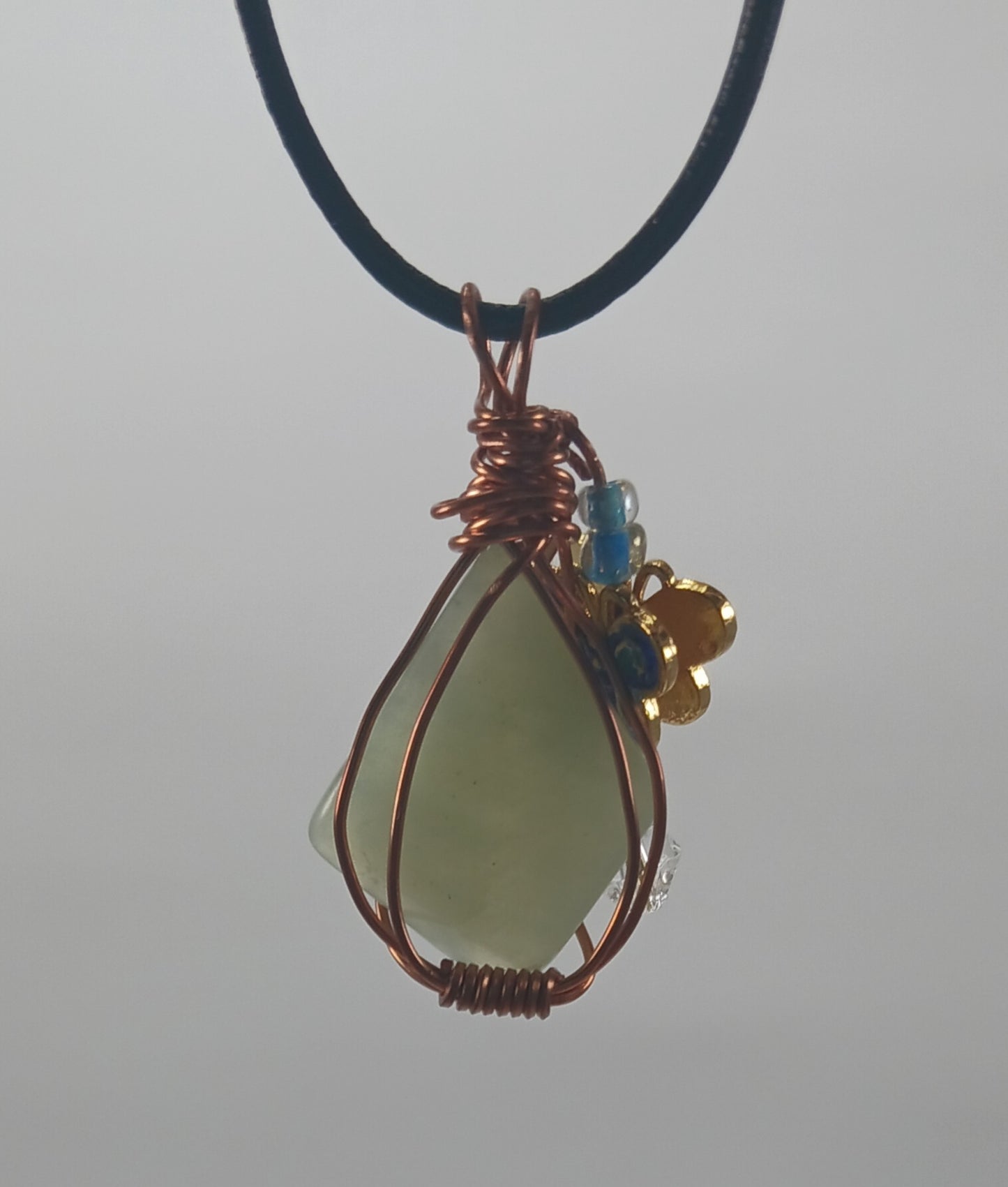 Item 00010 Pendant